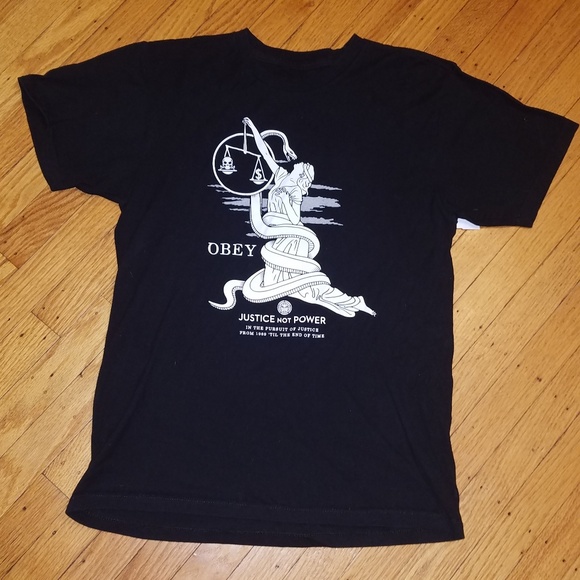 Obey Other - Obey Justice Not Power Graphic T-Shirt | M Obey Other - Obey Justice Not Power Graphic T-Shirt | M